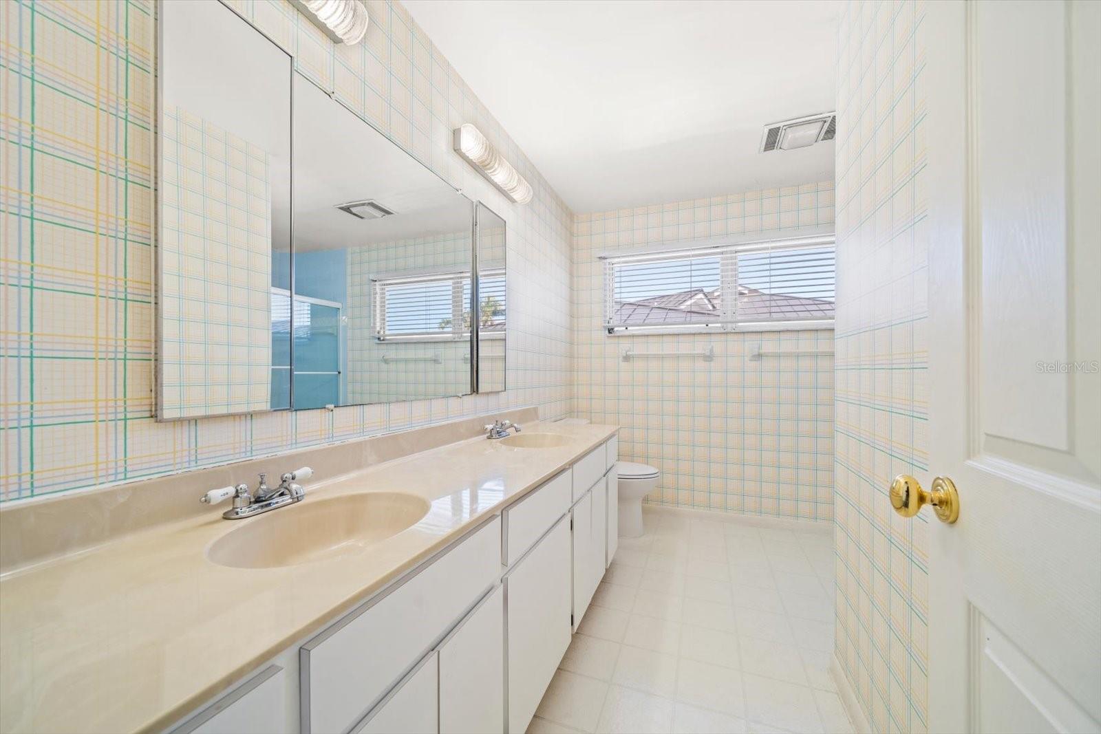 878 HARBOR IS, CLEARWATER BEACH, FL, 33767