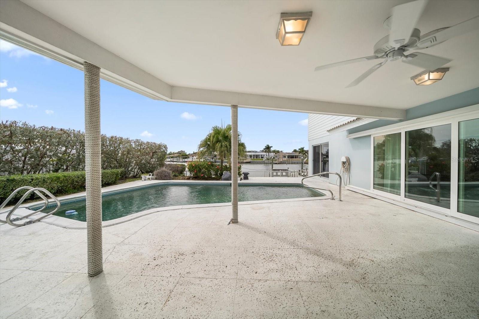 878 HARBOR IS, CLEARWATER BEACH, FL, 33767