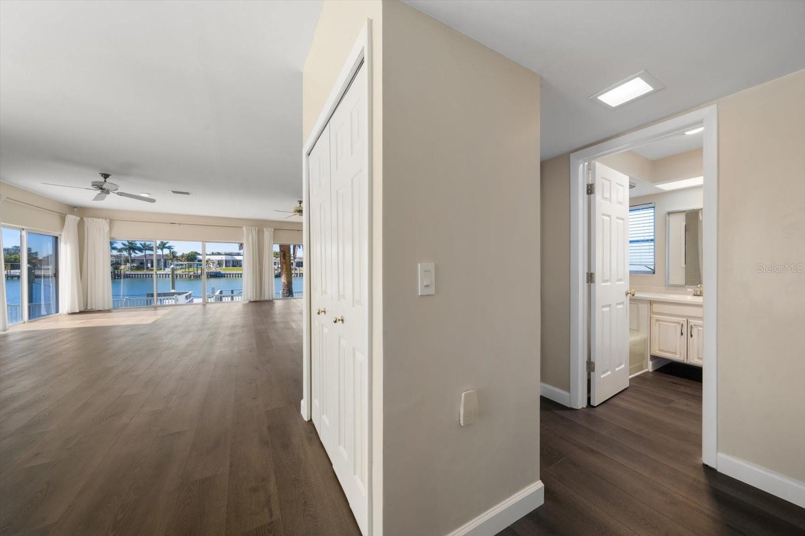 878 HARBOR IS, CLEARWATER BEACH, FL, 33767