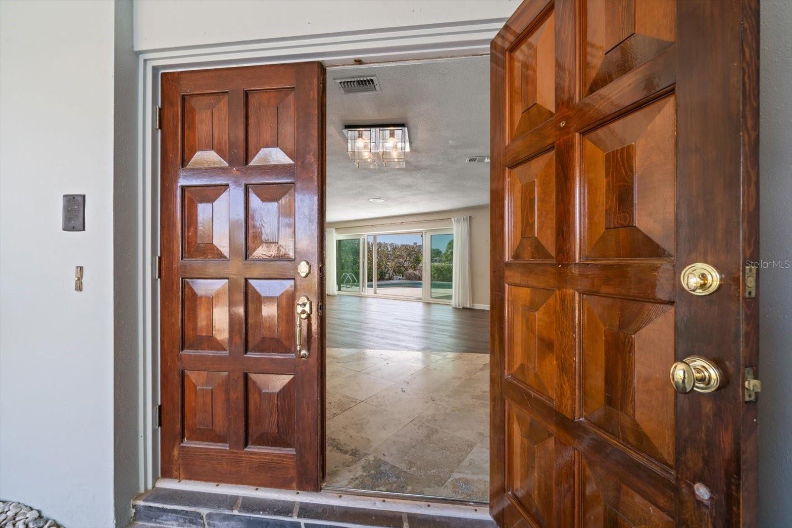 878 HARBOR IS, CLEARWATER BEACH, FL, 33767