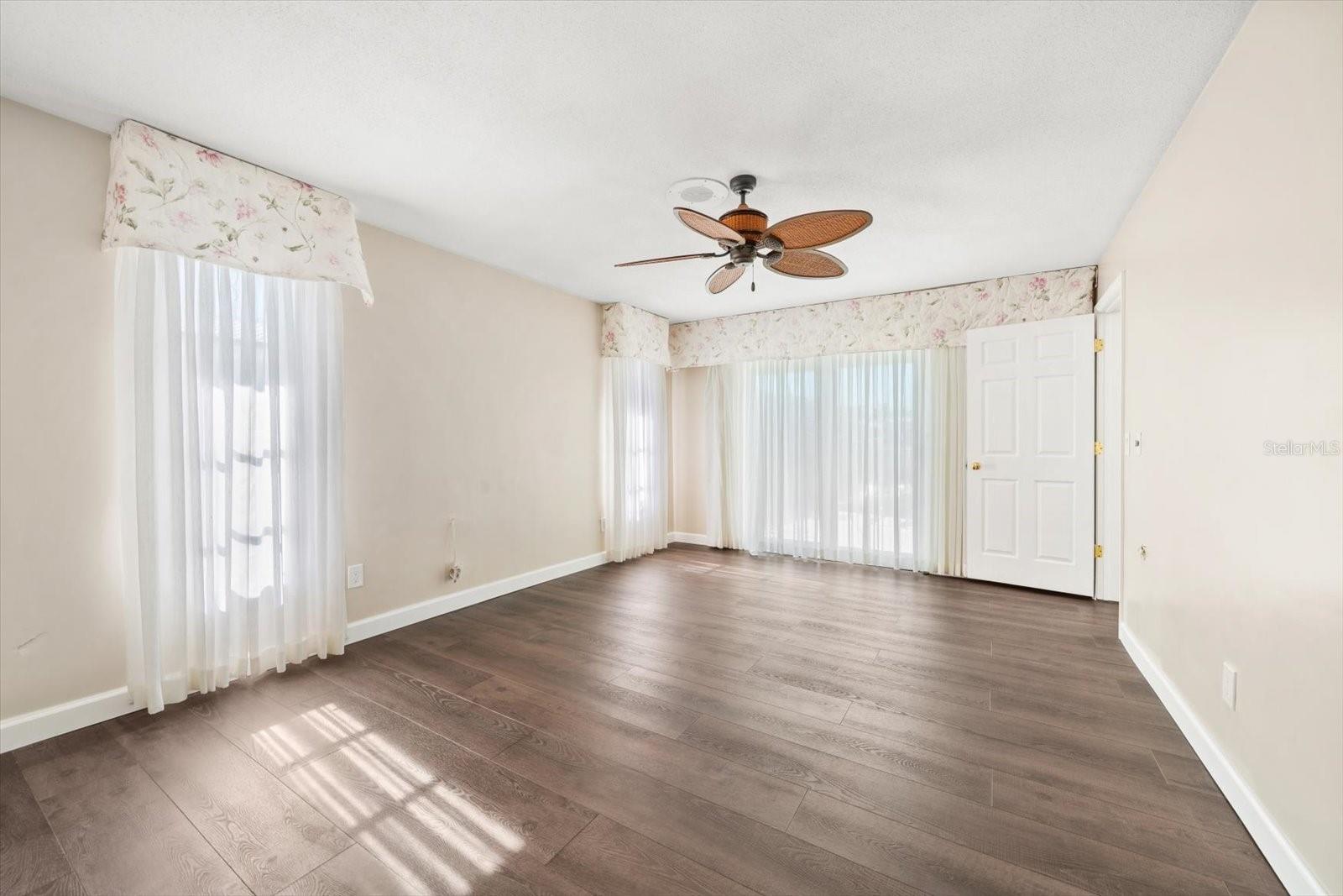 878 HARBOR IS, CLEARWATER BEACH, FL, 33767