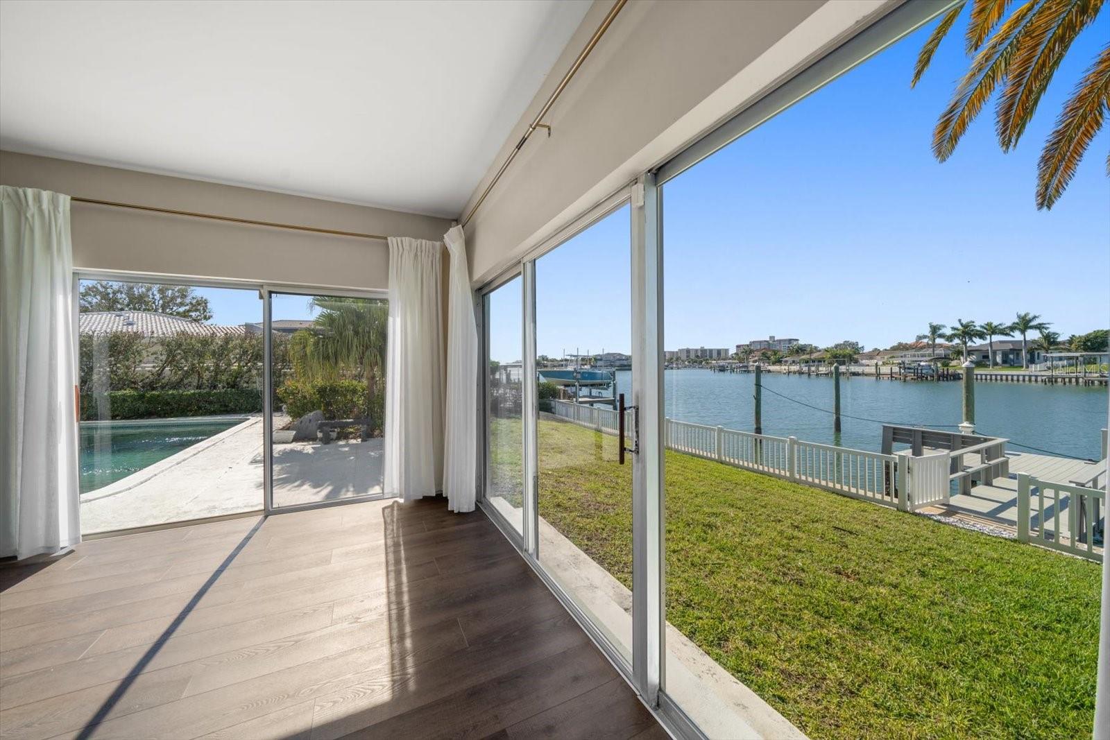 878 HARBOR IS, CLEARWATER BEACH, FL, 33767
