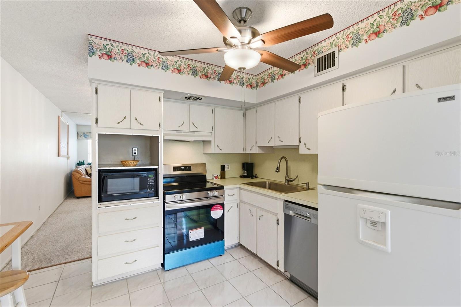 2386 SUMATRAN WAY #14, CLEARWATER, FL, 33763
