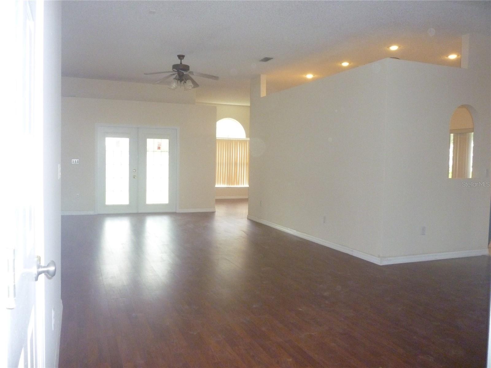 150 KNIGHTS HOLLOW DR, APOPKA, FL, 32712