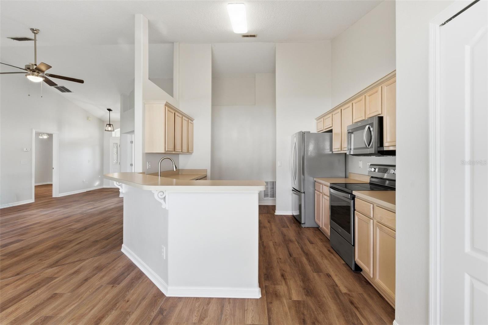 896 PRINCETON DR, CLERMONT, FL, 34711