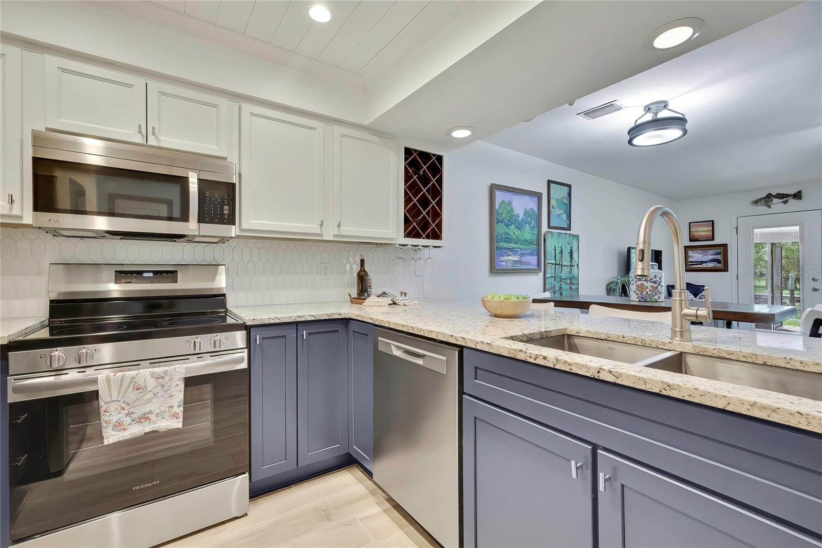 1637 SE PARADISE CIR #106, CRYSTAL RIVER, FL, 34429