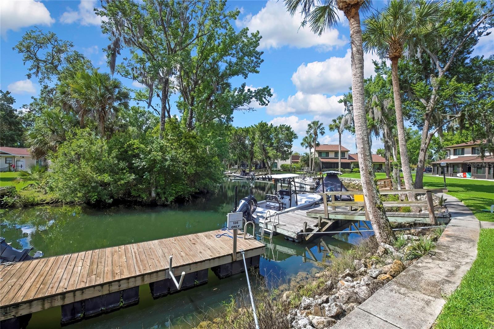 1637 SE PARADISE CIR #106, CRYSTAL RIVER, FL, 34429