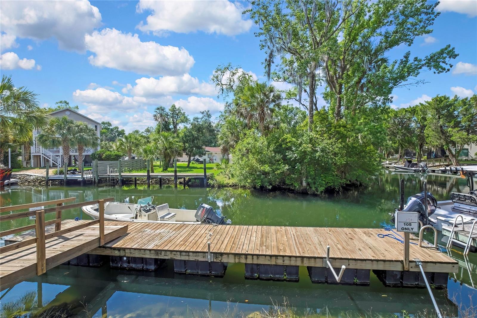 1637 SE PARADISE CIR #106, CRYSTAL RIVER, FL, 34429