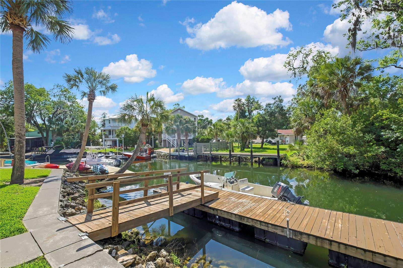 1637 SE PARADISE CIR #106, CRYSTAL RIVER, FL, 34429