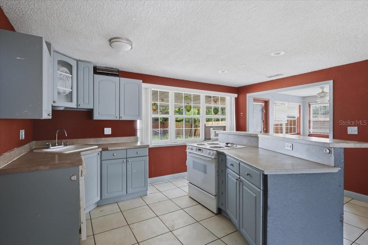 2605 YALE RD, SOUTH DAYTONA, FL, 32119