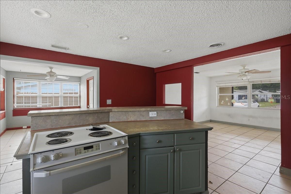 2605 YALE RD, SOUTH DAYTONA, FL, 32119