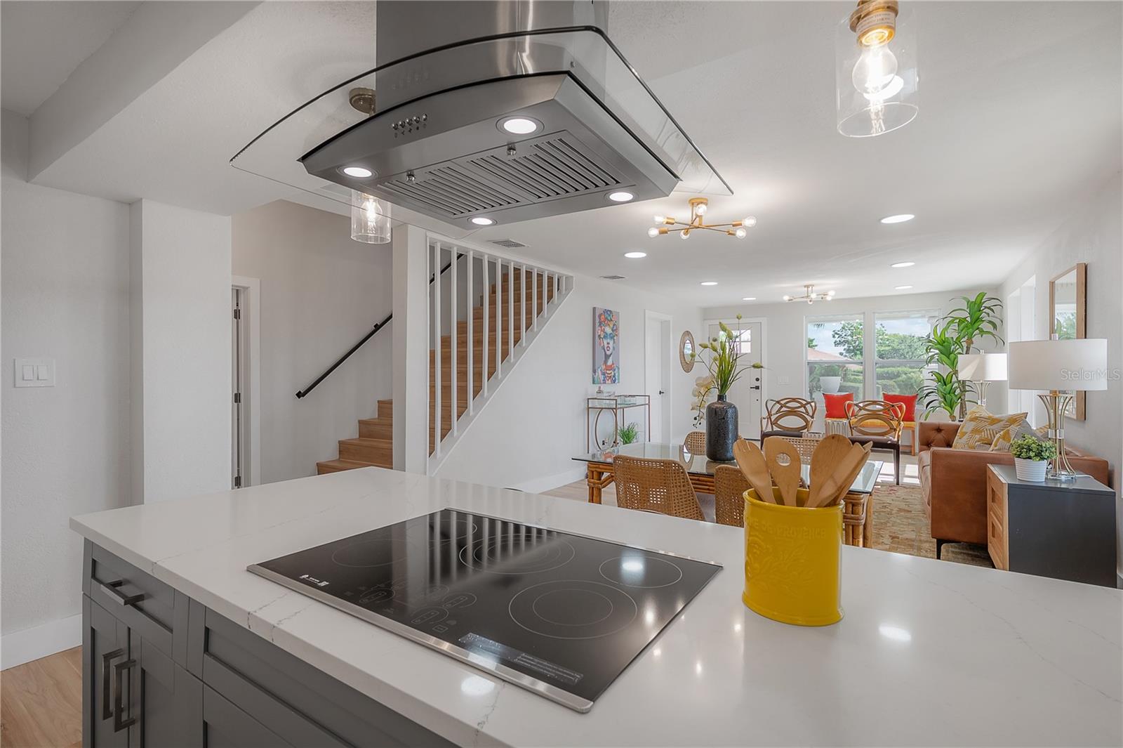 2702 W PALMETTO ST, TAMPA, FL, 33607