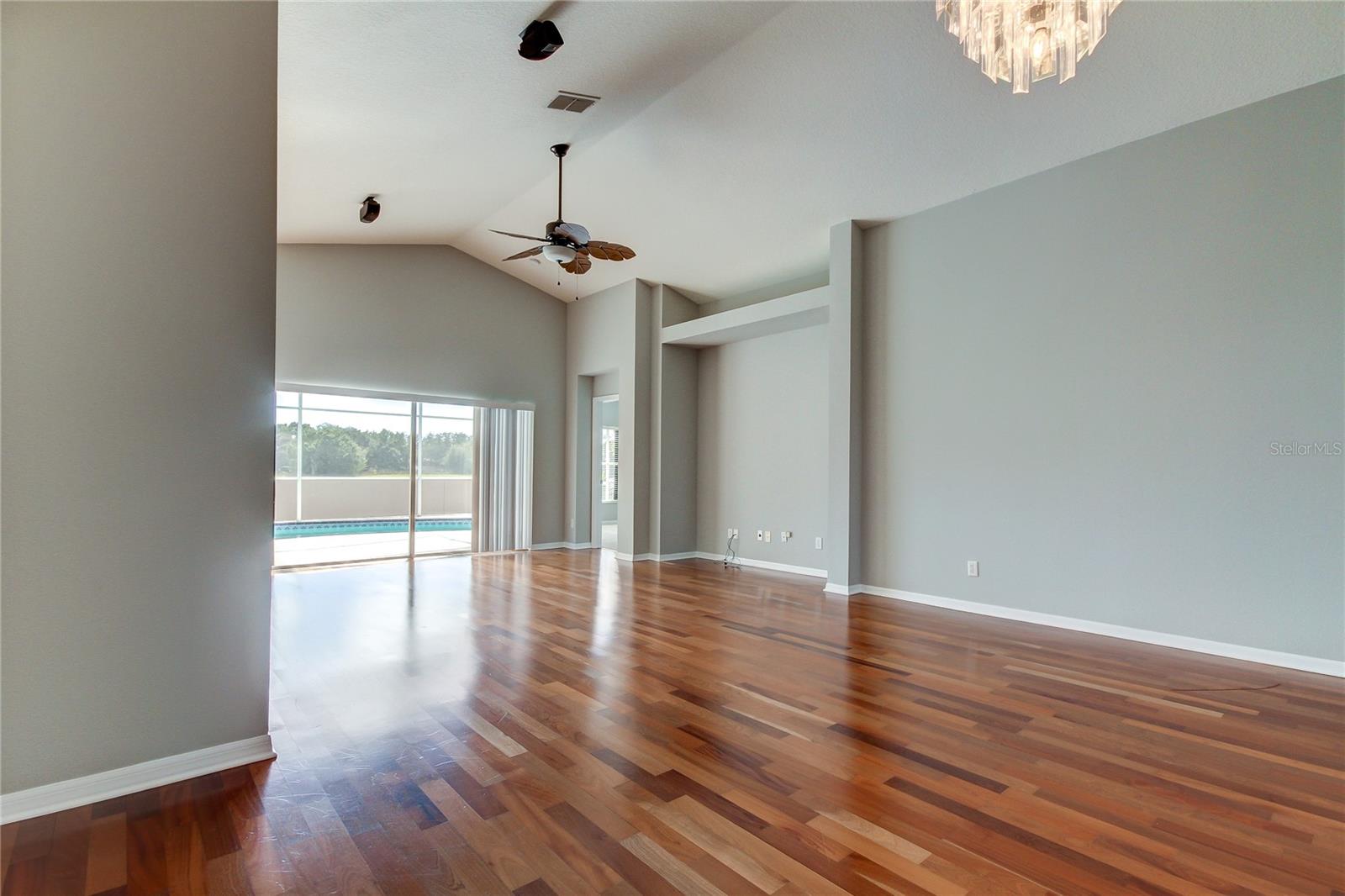 18829 MAISONS DR, LUTZ, FL, 33558