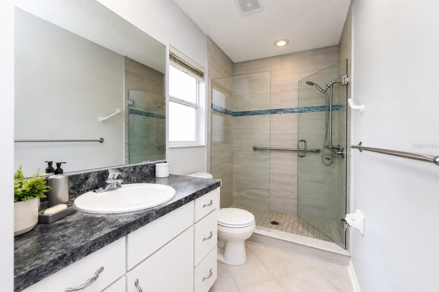 1065 LEWIS AVE, SARASOTA, FL, 34237
