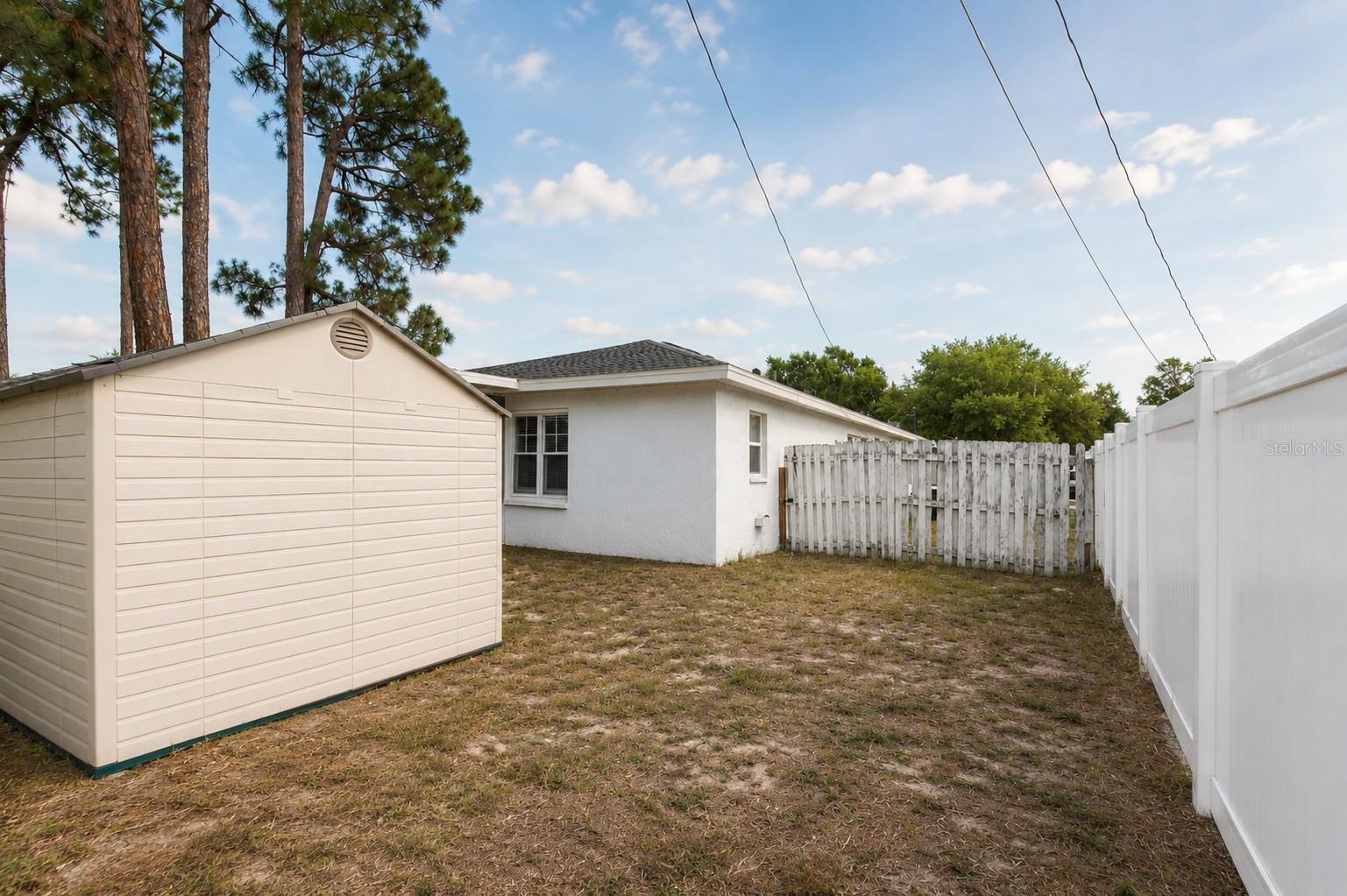 1065 LEWIS AVE, SARASOTA, FL, 34237