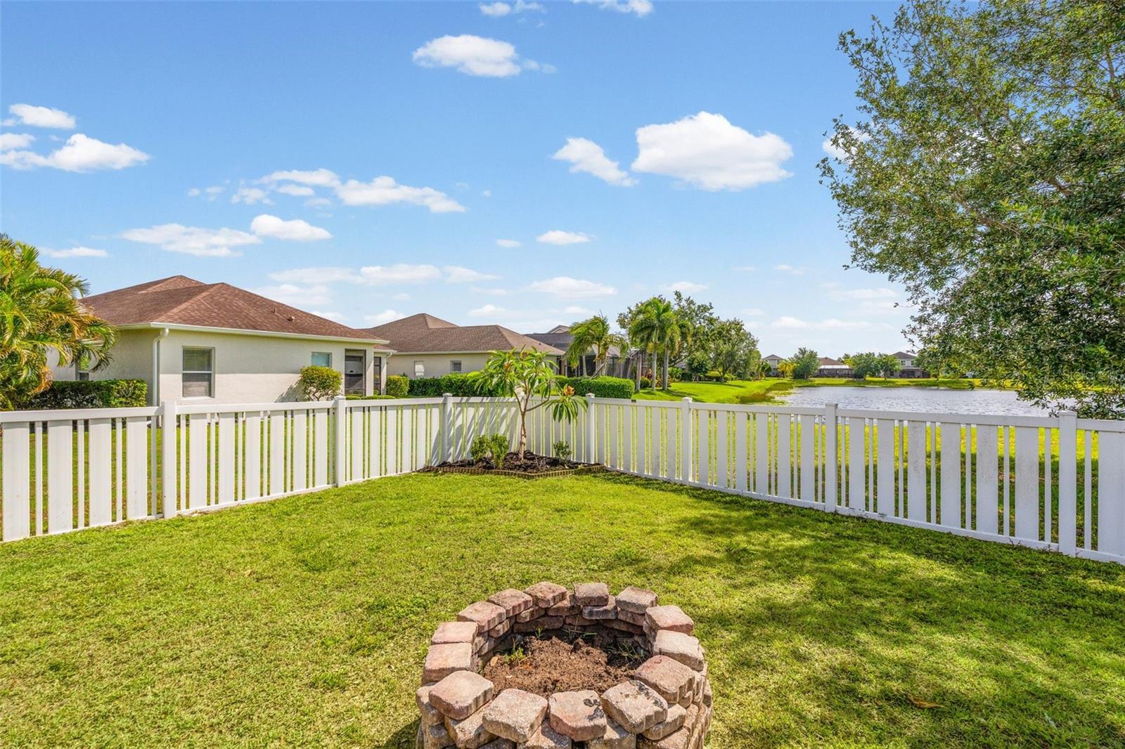 4946 NEWPORT NEWS CIR, BRADENTON, FL, 34211