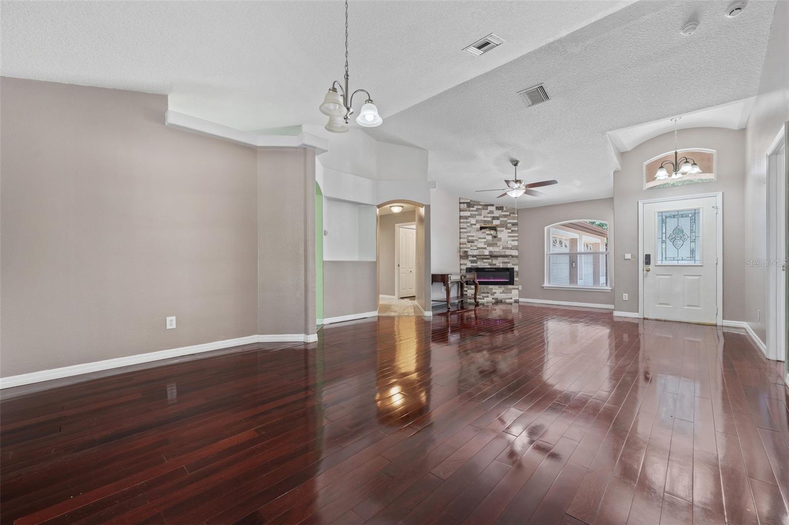 25335 MARDON CIR, PAISLEY, FL, 32767
