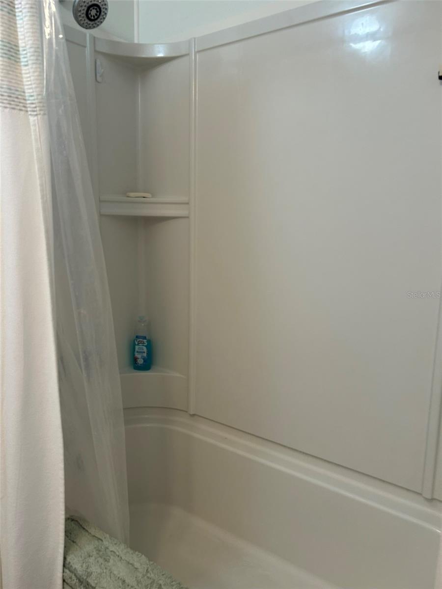8407 WEATHERFORD AVE, BROOKSVILLE, FL, 34613