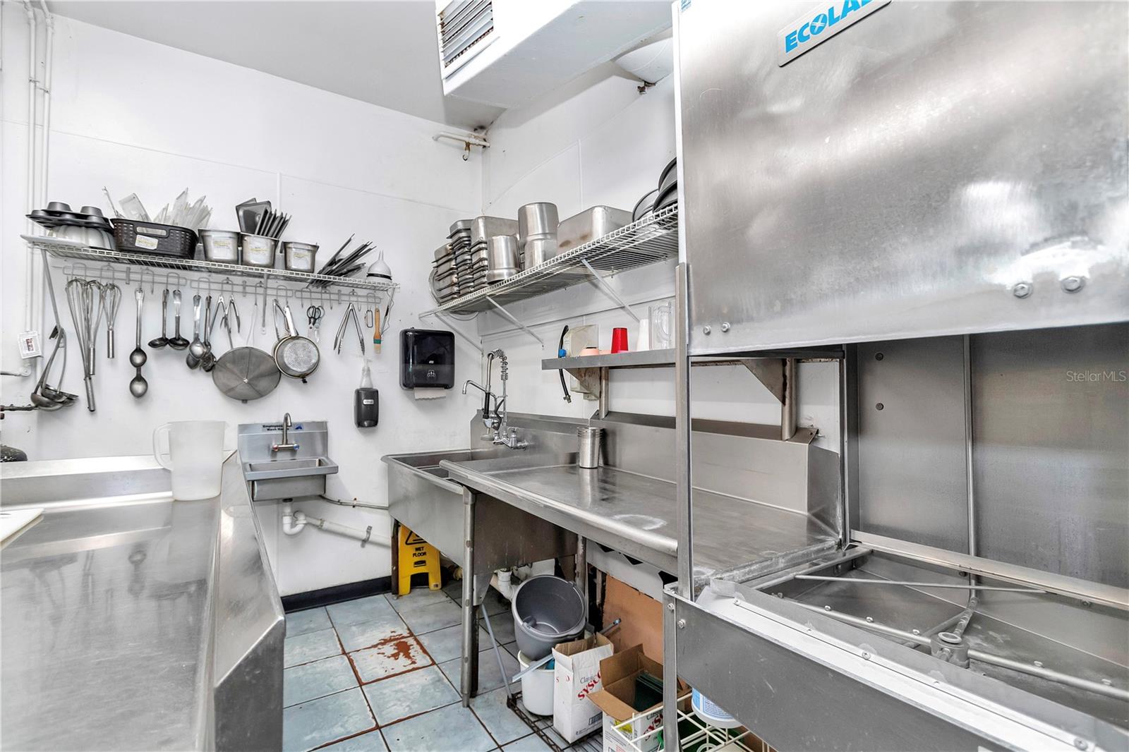 963 N SUNCOAST BLVD, CRYSTAL RIVER, FL, 34429