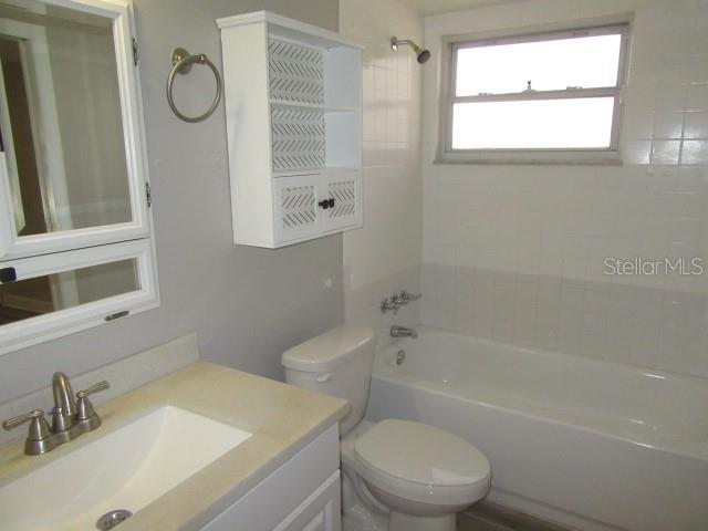 7010 COBBLEWOOD CT, TAMPA, FL, 33615