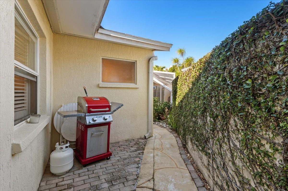 1387 MOONMIST DR #G2, SARASOTA, FL, 34242