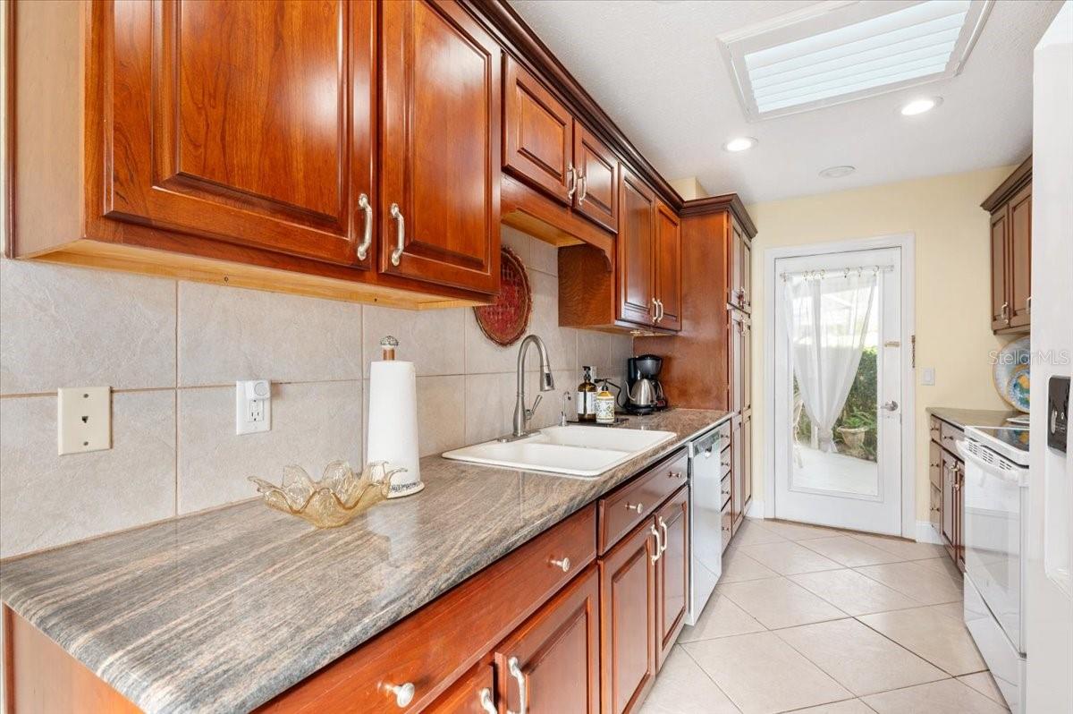 1387 MOONMIST DR #G2, SARASOTA, FL, 34242