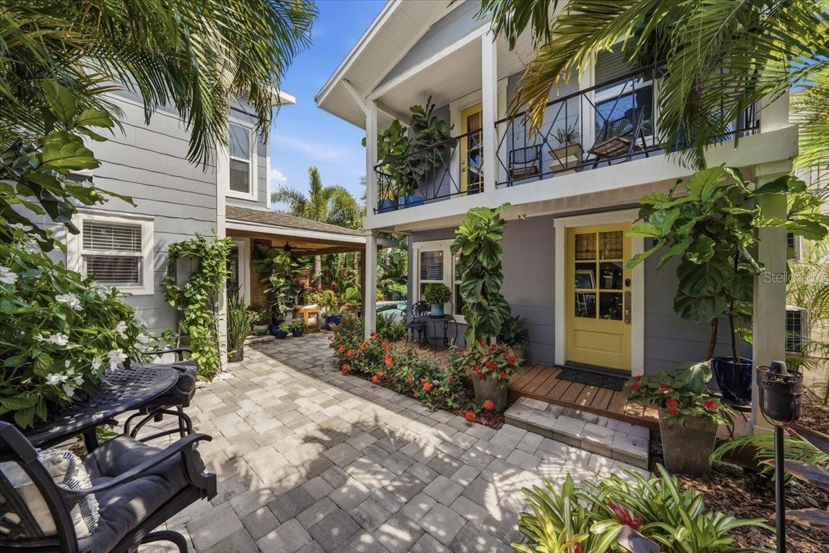 2450 BURLINGTON AVE N, ST PETERSBURG, FL, 33713