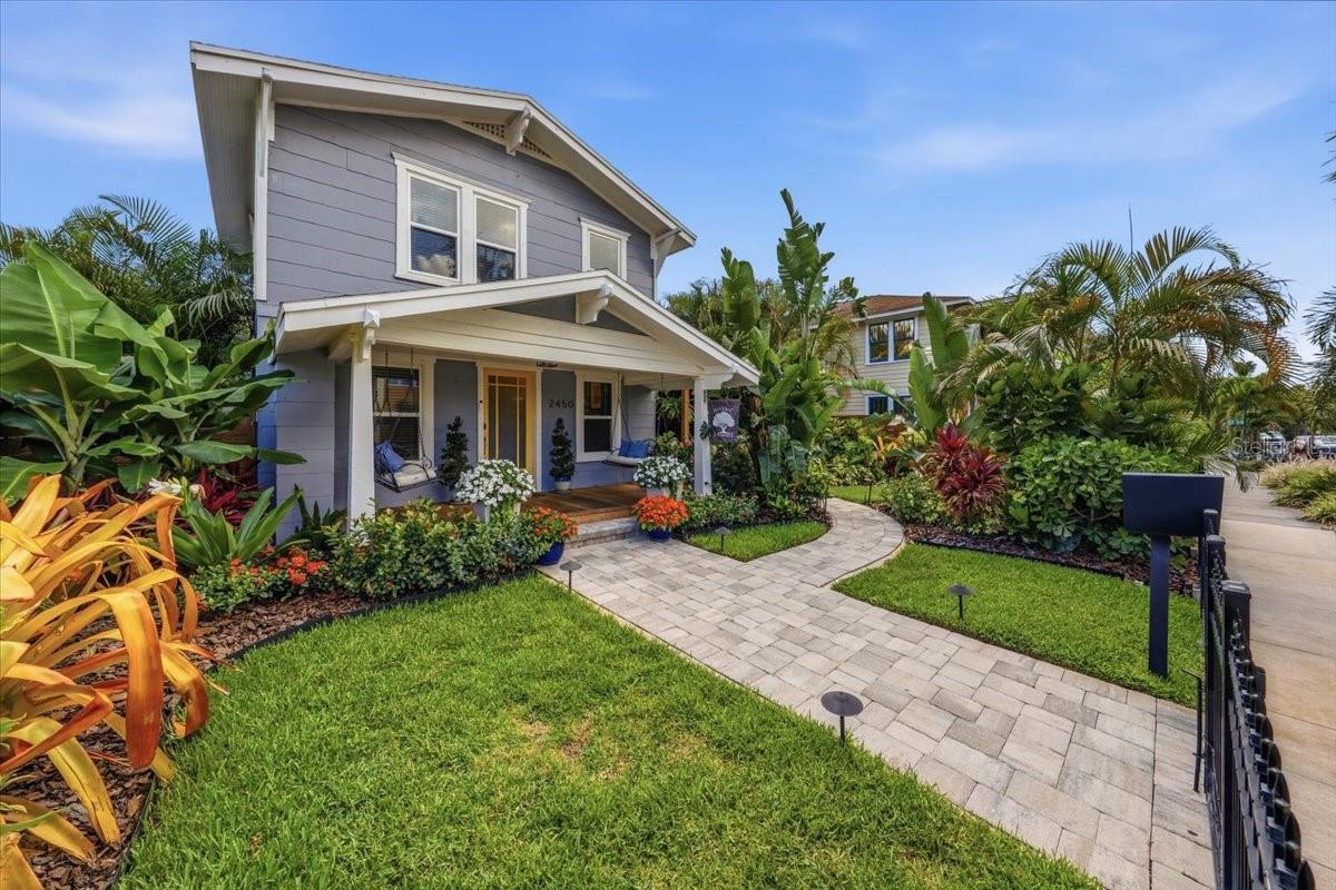 2450 BURLINGTON AVE N, ST PETERSBURG, FL, 33713