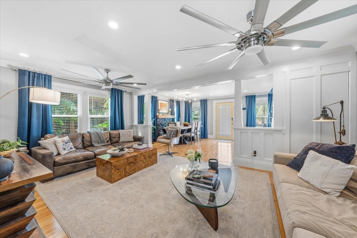 2450 BURLINGTON AVE N, ST PETERSBURG, FL, 33713