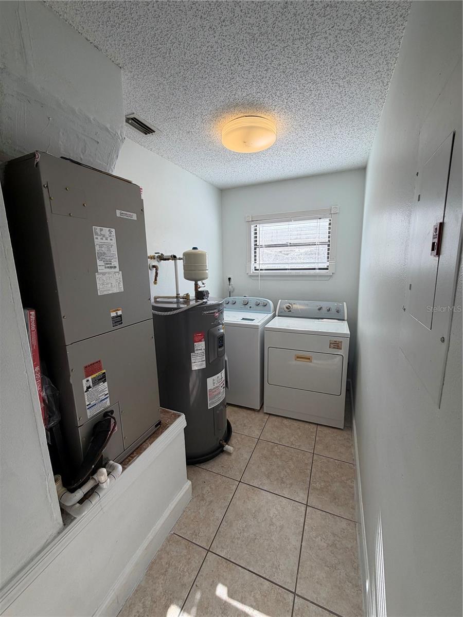 6933 REMBRANDT DR, ORLANDO, FL, 32818