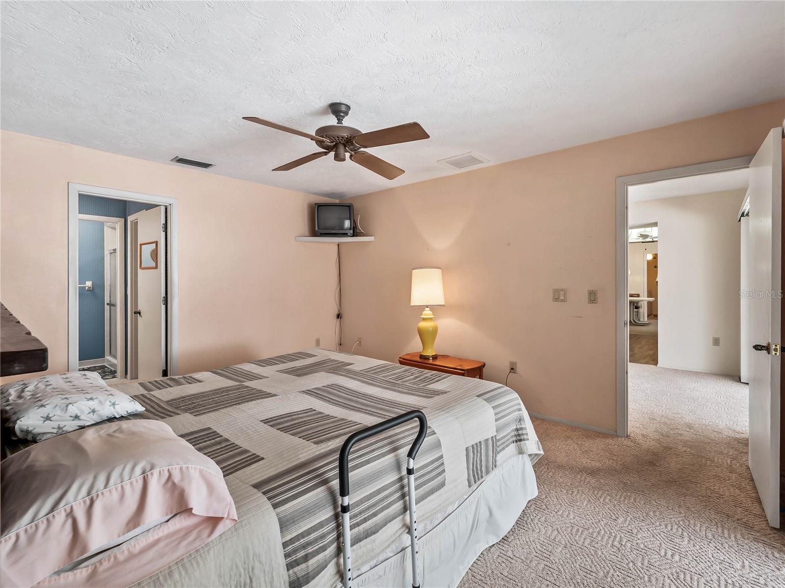 1619 E CYPRESS POINT DR, VENICE, FL, 34293