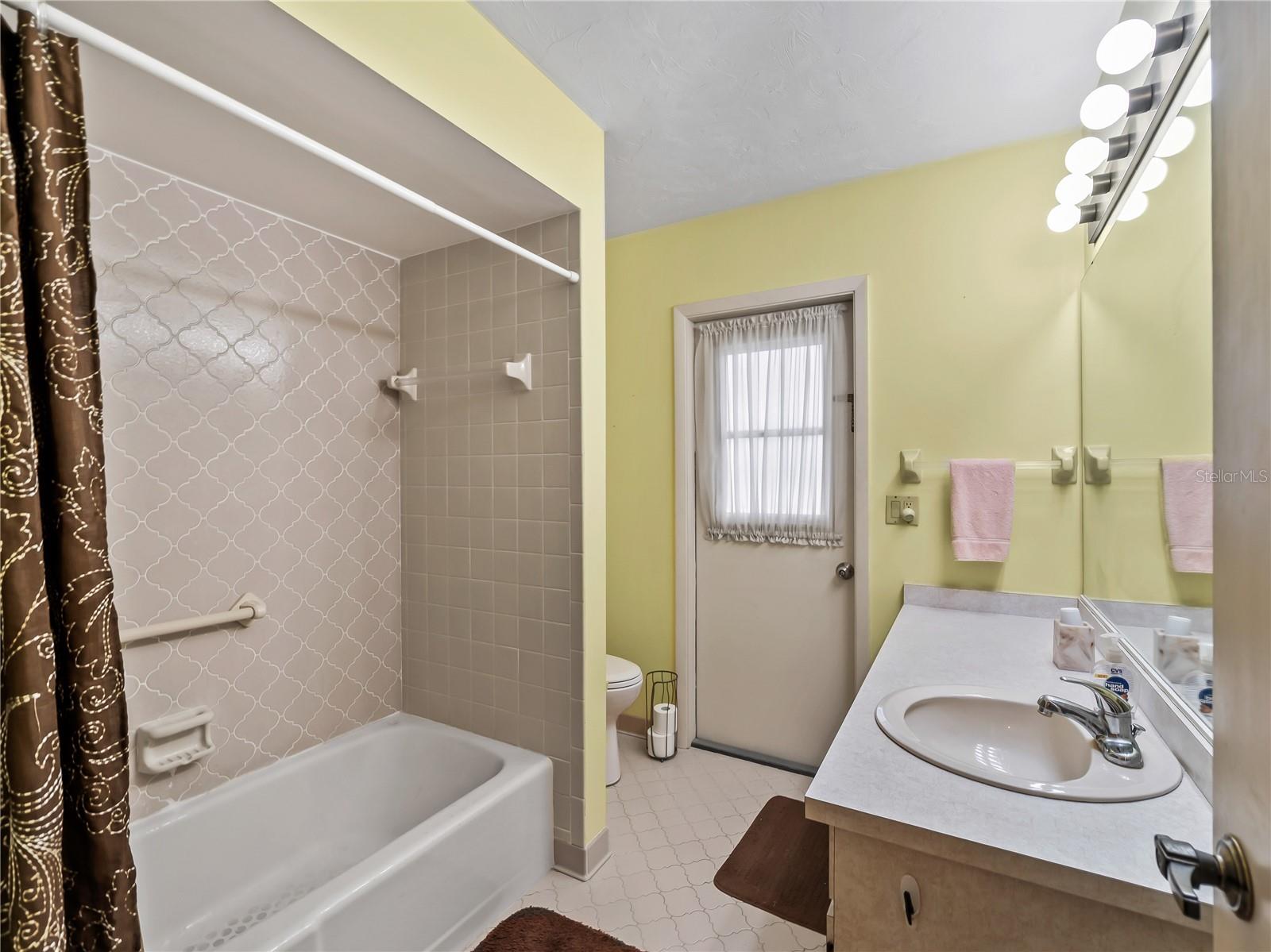 1619 E CYPRESS POINT DR, VENICE, FL, 34293