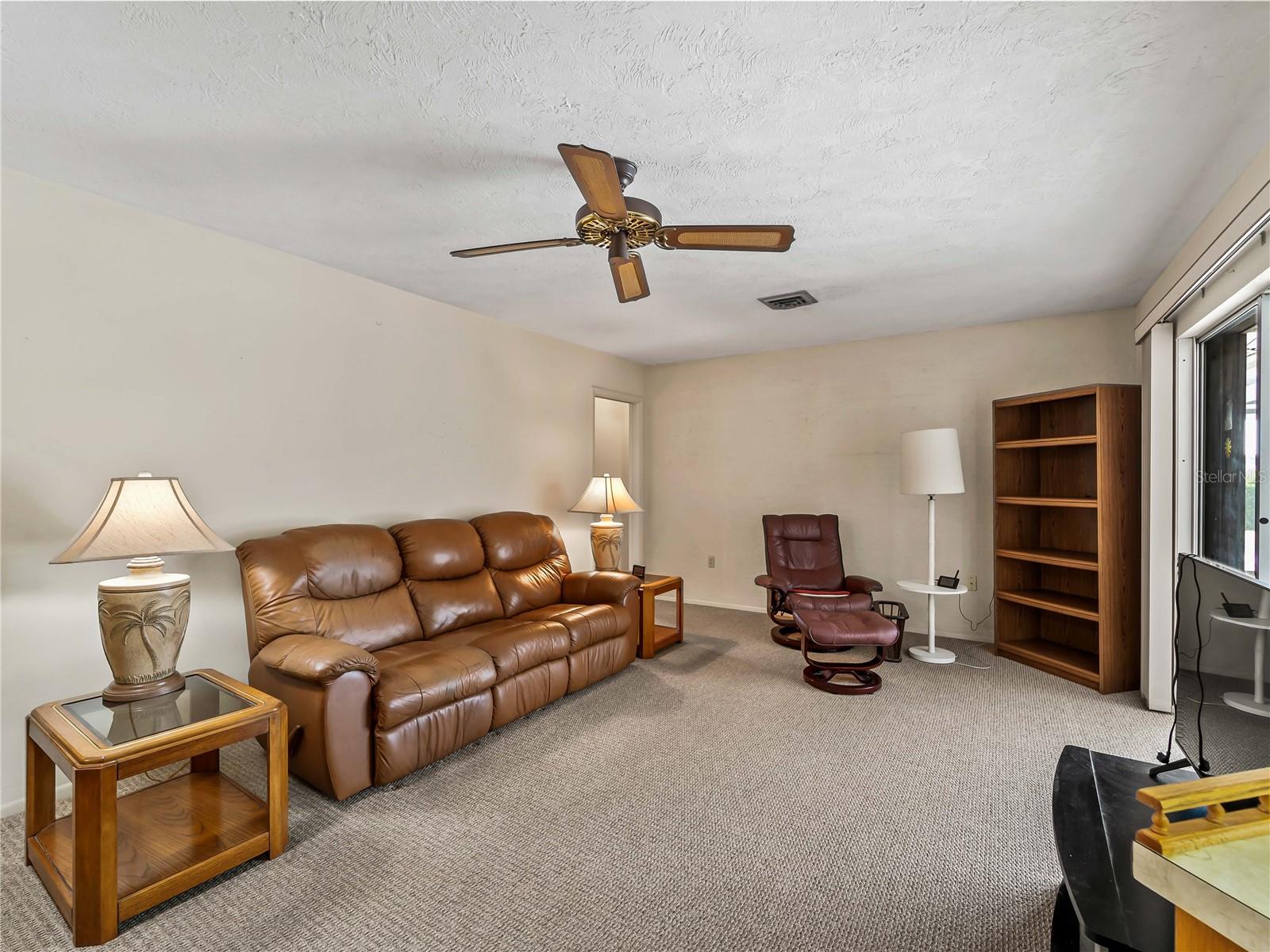 1619 E CYPRESS POINT DR, VENICE, FL, 34293