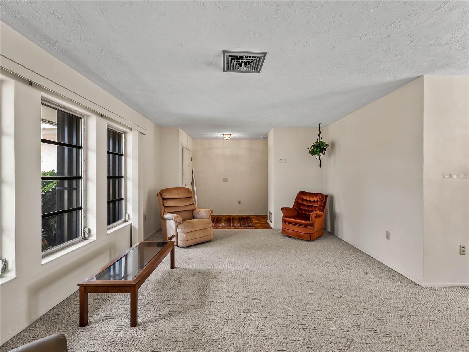 1619 E CYPRESS POINT DR, VENICE, FL, 34293