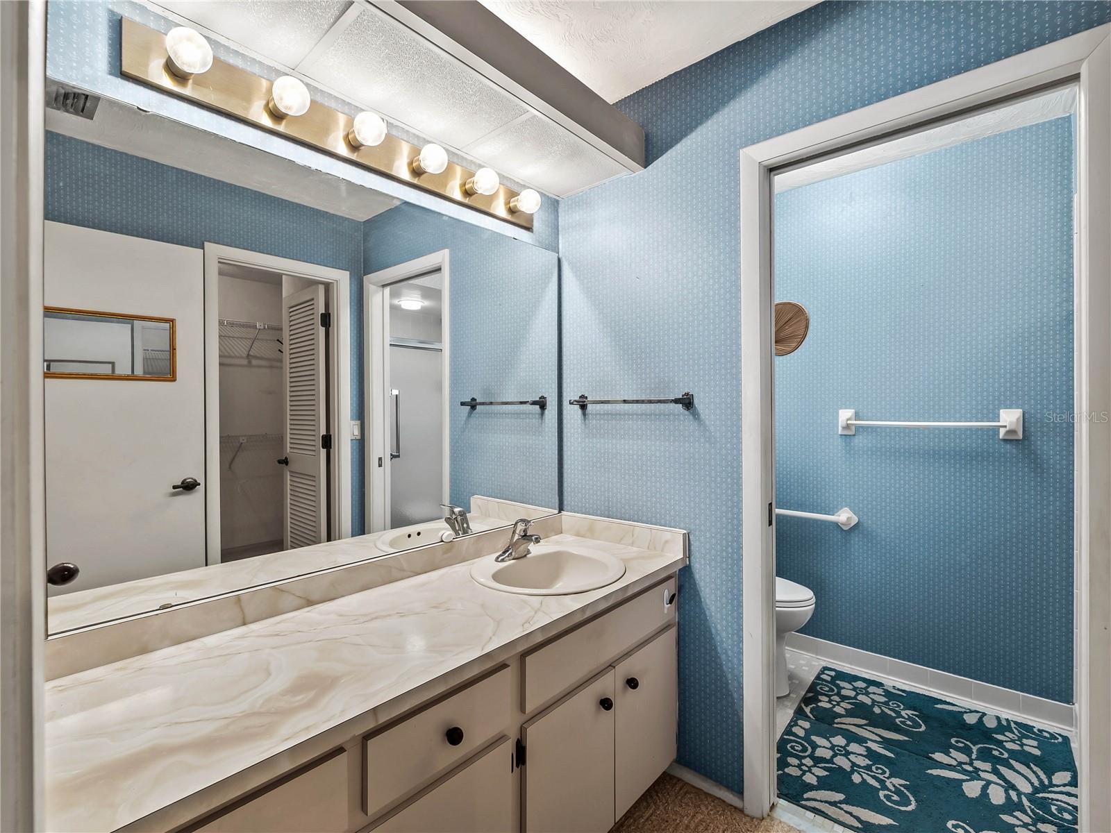 1619 E CYPRESS POINT DR, VENICE, FL, 34293