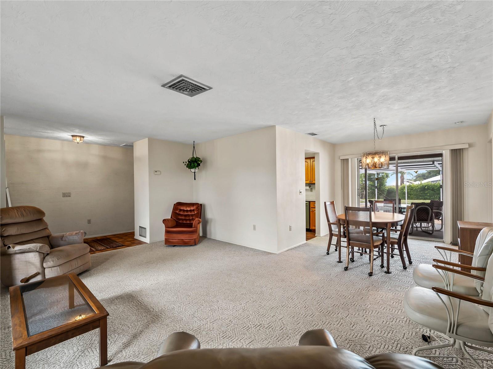 1619 E CYPRESS POINT DR, VENICE, FL, 34293
