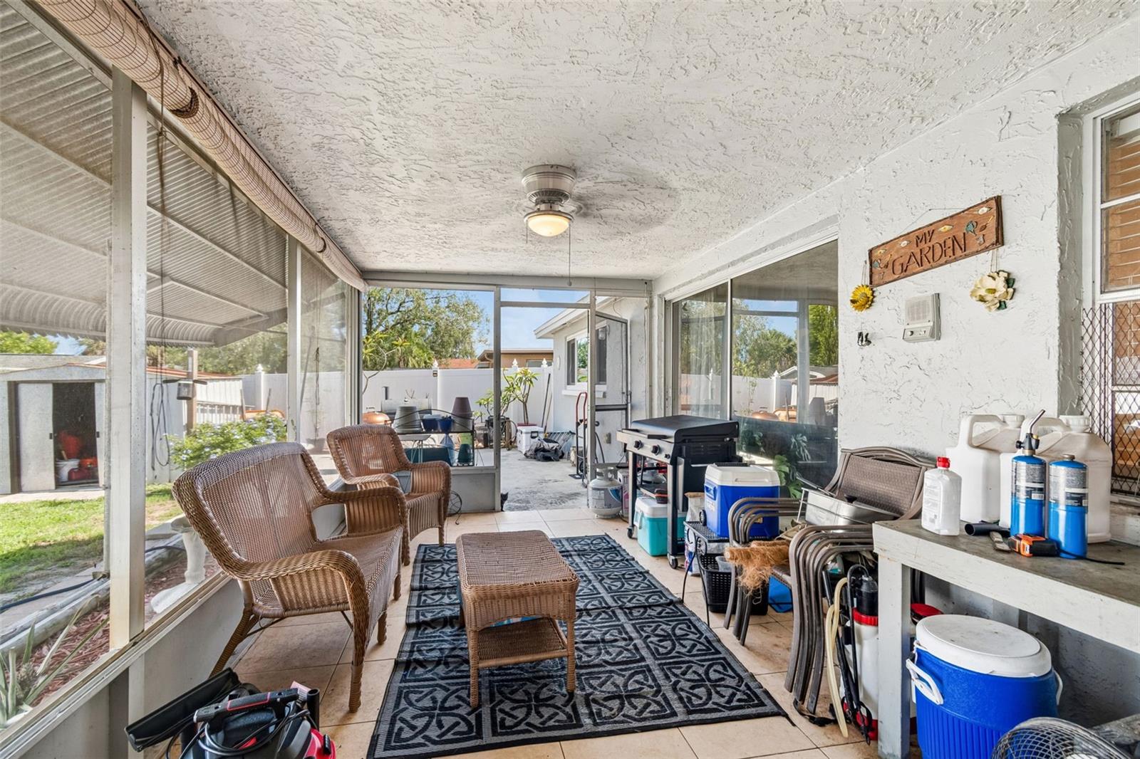 9221 RAINBOW LN, PORT RICHEY, FL, 34668