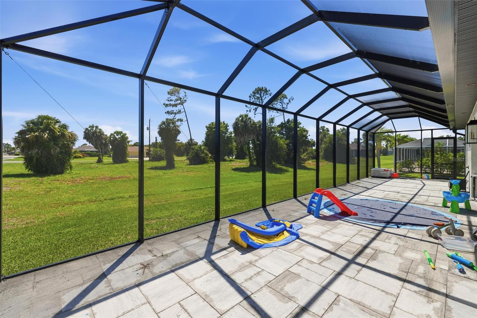 295 WHITE MARSH LN, ROTONDA WEST, FL, 33947