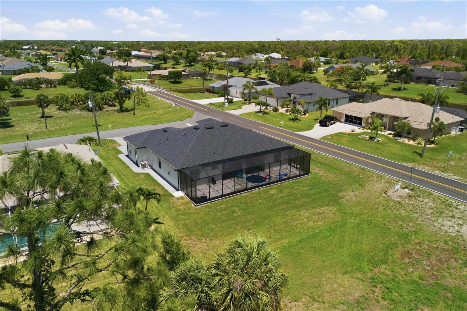 295 WHITE MARSH LN, ROTONDA WEST, FL, 33947
