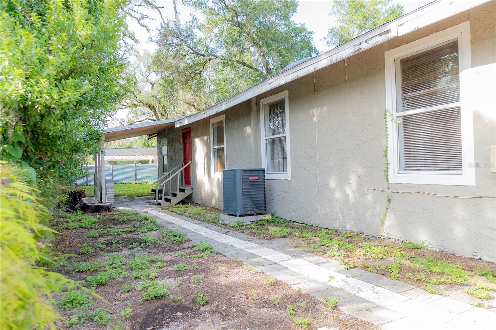 1906 E CARACAS ST, TAMPA, FL, 33610