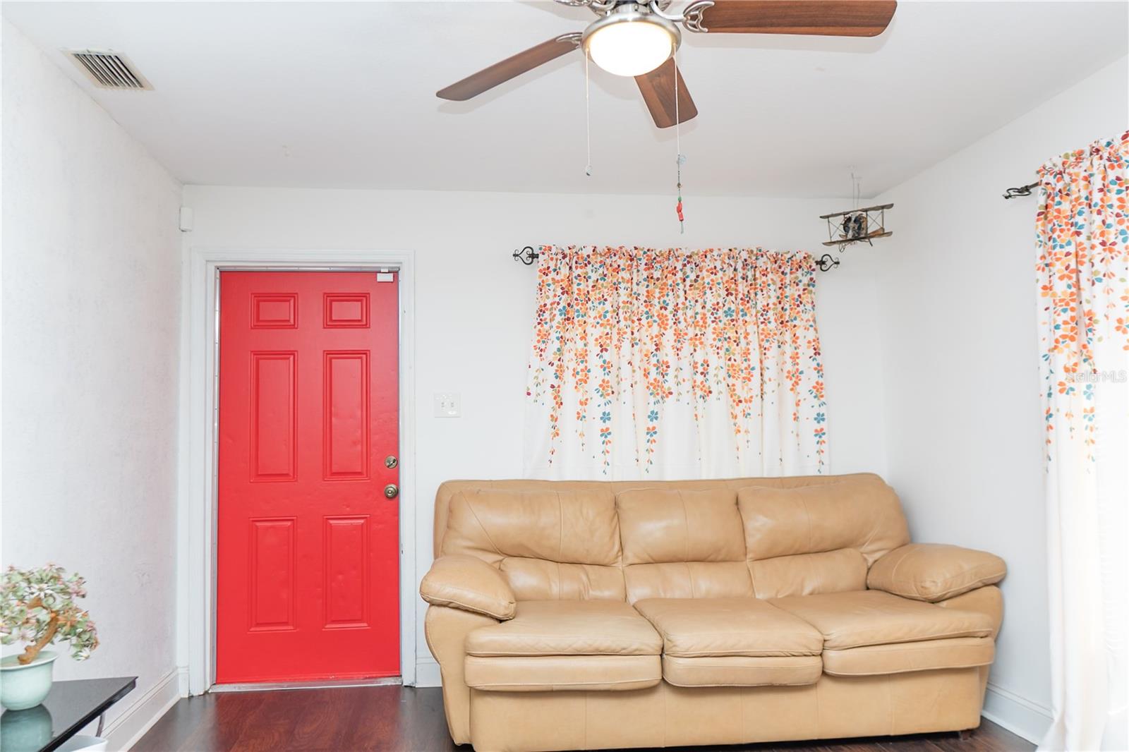 1906 E CARACAS ST, TAMPA, FL, 33610