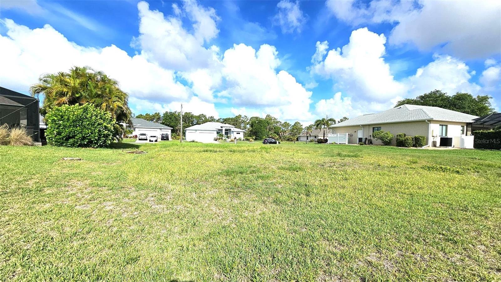 144 LONG MEADOW LN, ROTONDA WEST, FL, 33947