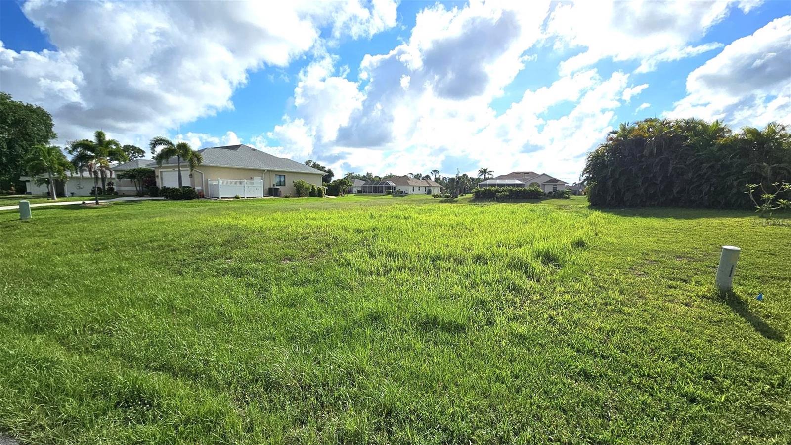 144 LONG MEADOW LN, ROTONDA WEST, FL, 33947