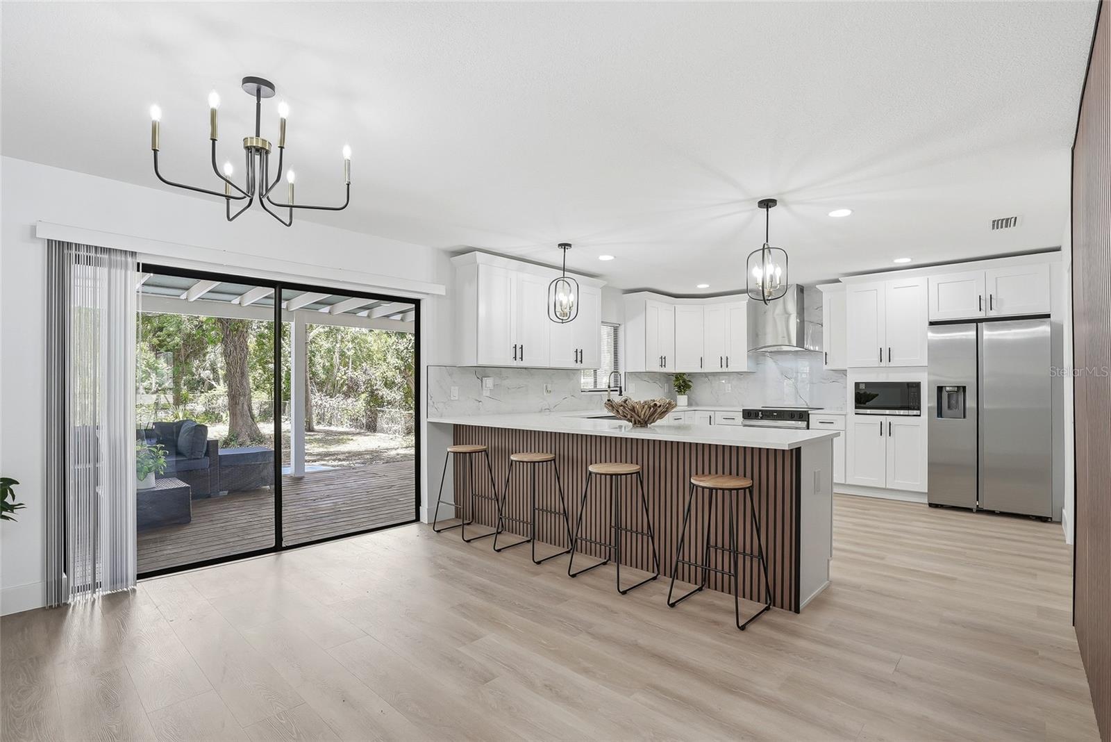 8709 FOUNTAIN AVE, TAMPA, FL, 33615