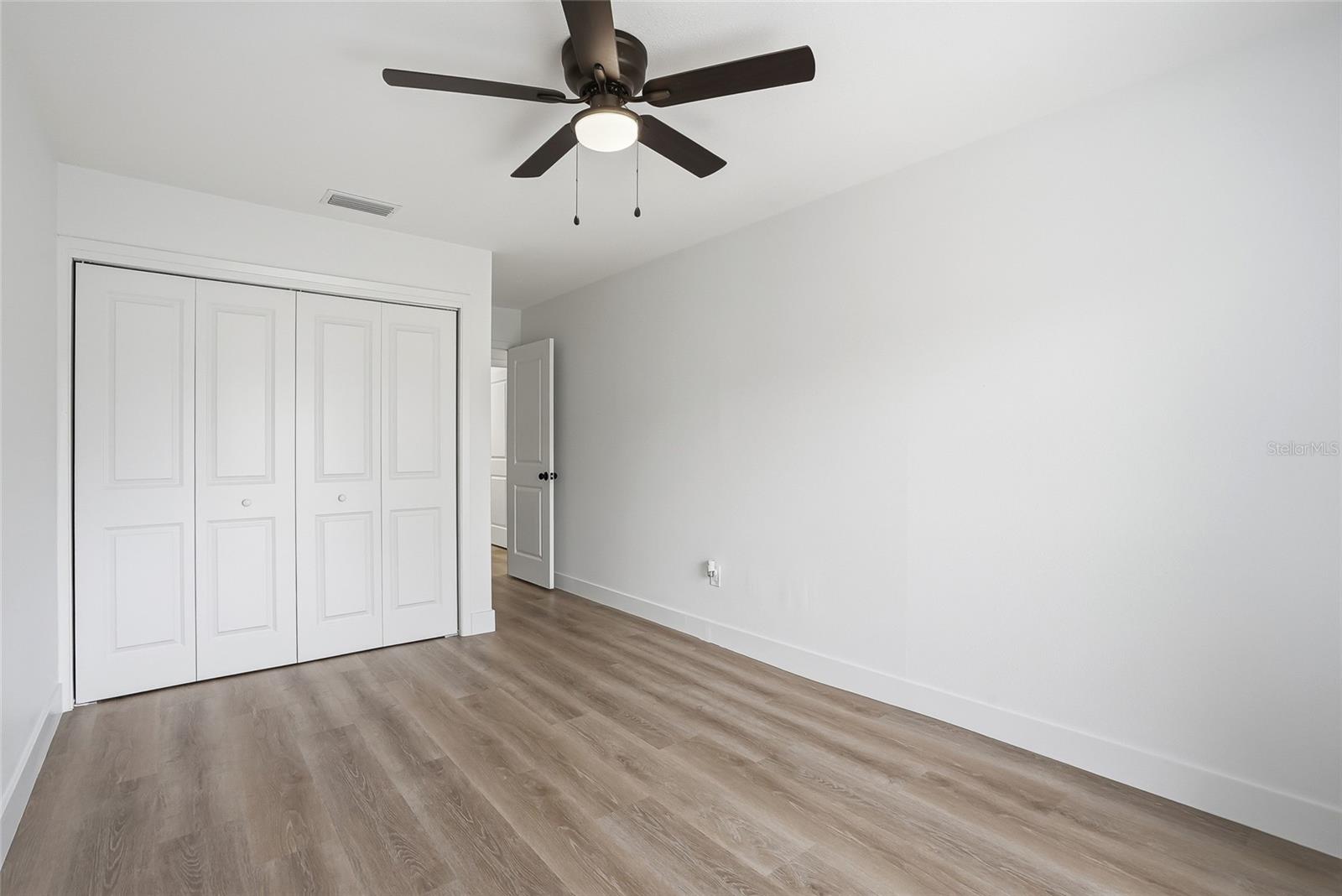 8709 FOUNTAIN AVE, TAMPA, FL, 33615