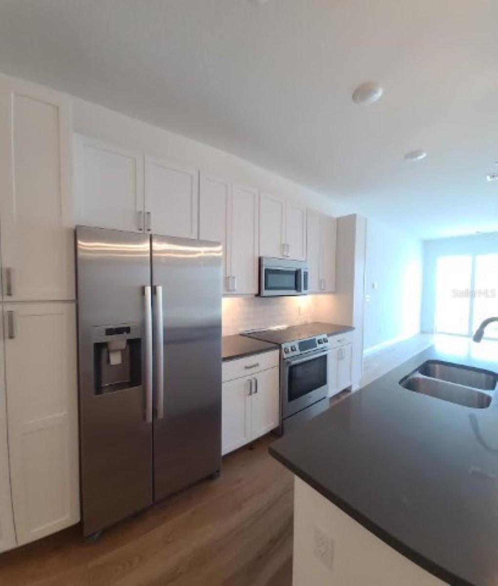644 3RD AVE S #408, ST PETERSBURG, FL, 33701