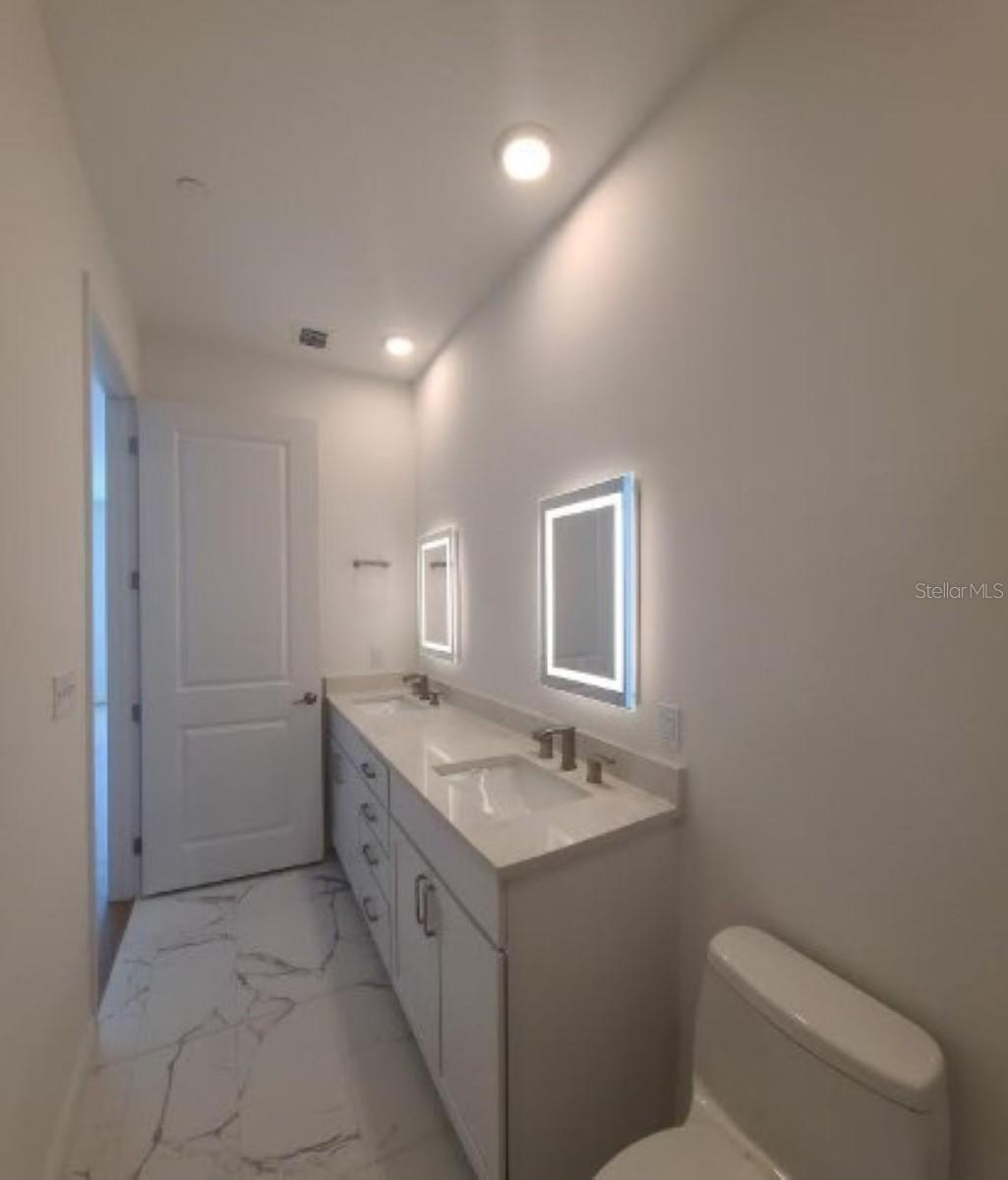 644 3RD AVE S #408, ST PETERSBURG, FL, 33701
