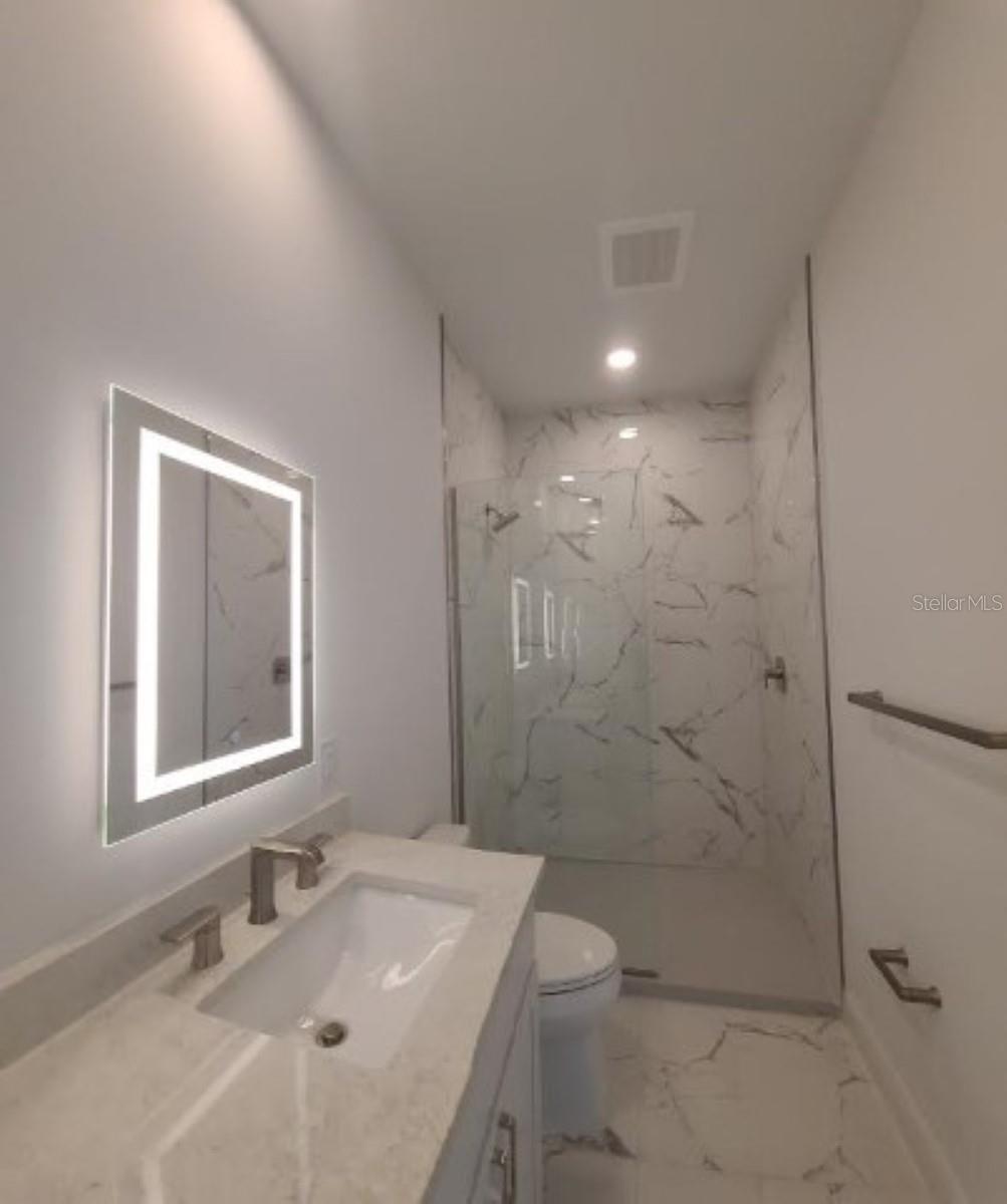 644 3RD AVE S #408, ST PETERSBURG, FL, 33701