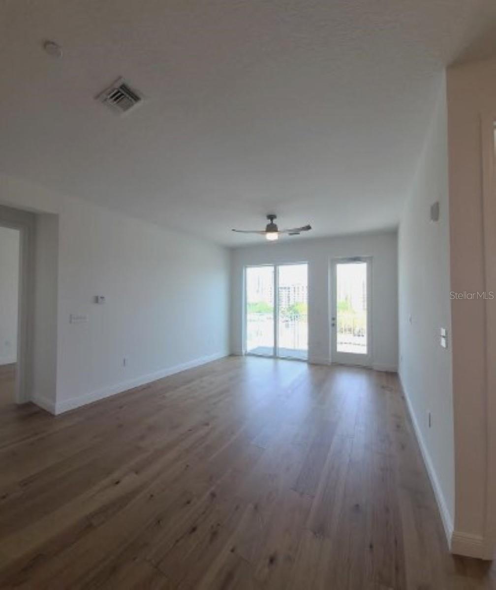 644 3RD AVE S #408, ST PETERSBURG, FL, 33701