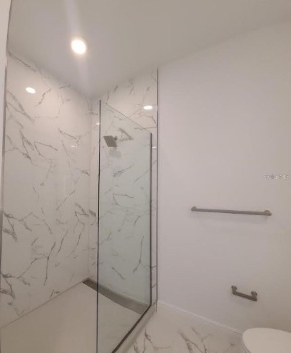 644 3RD AVE S #408, ST PETERSBURG, FL, 33701